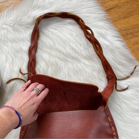 LIKE NEW Vintage handmade leather bag - Picture 8 of 11